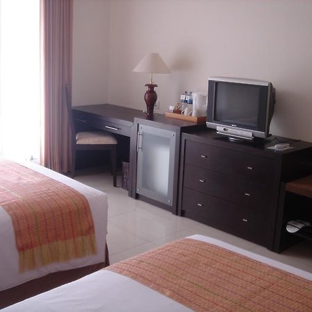 Hotel Town House Bukit Damai Indah Balikpapan  Exterior foto
