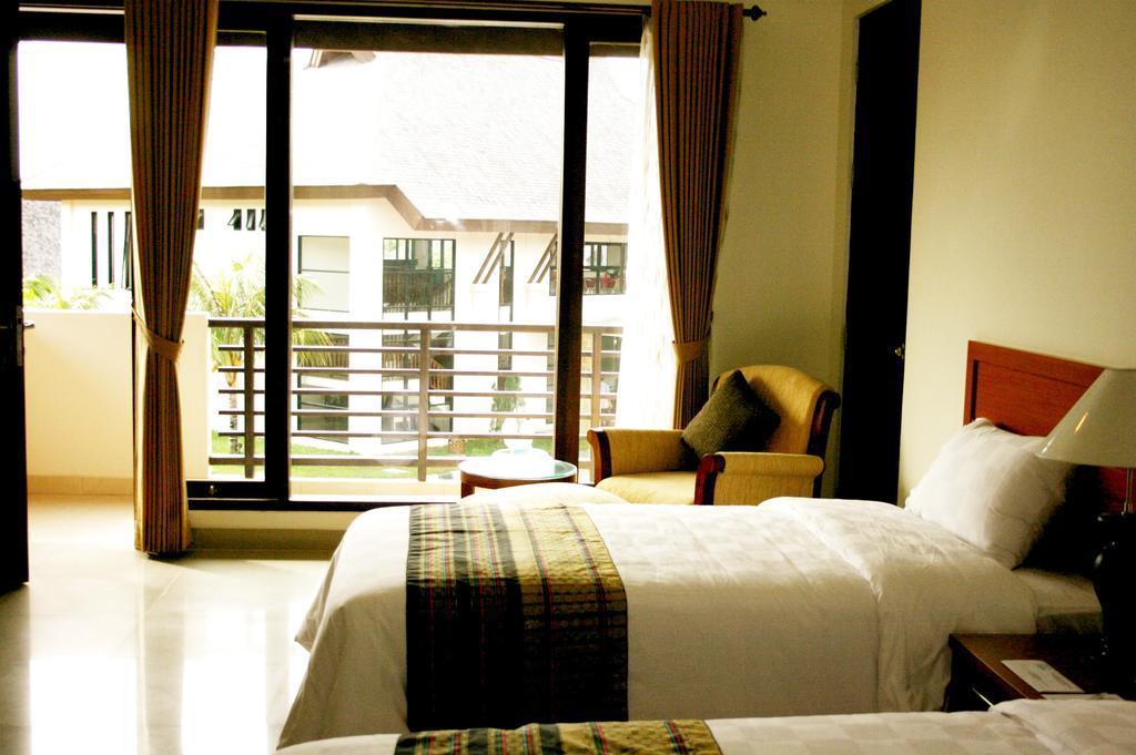 Hotel Town House Bukit Damai Indah Balikpapan  Exterior foto